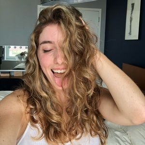 Meet your Posher, Nell